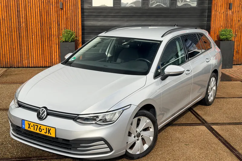 Volkswagen Golf (2021)