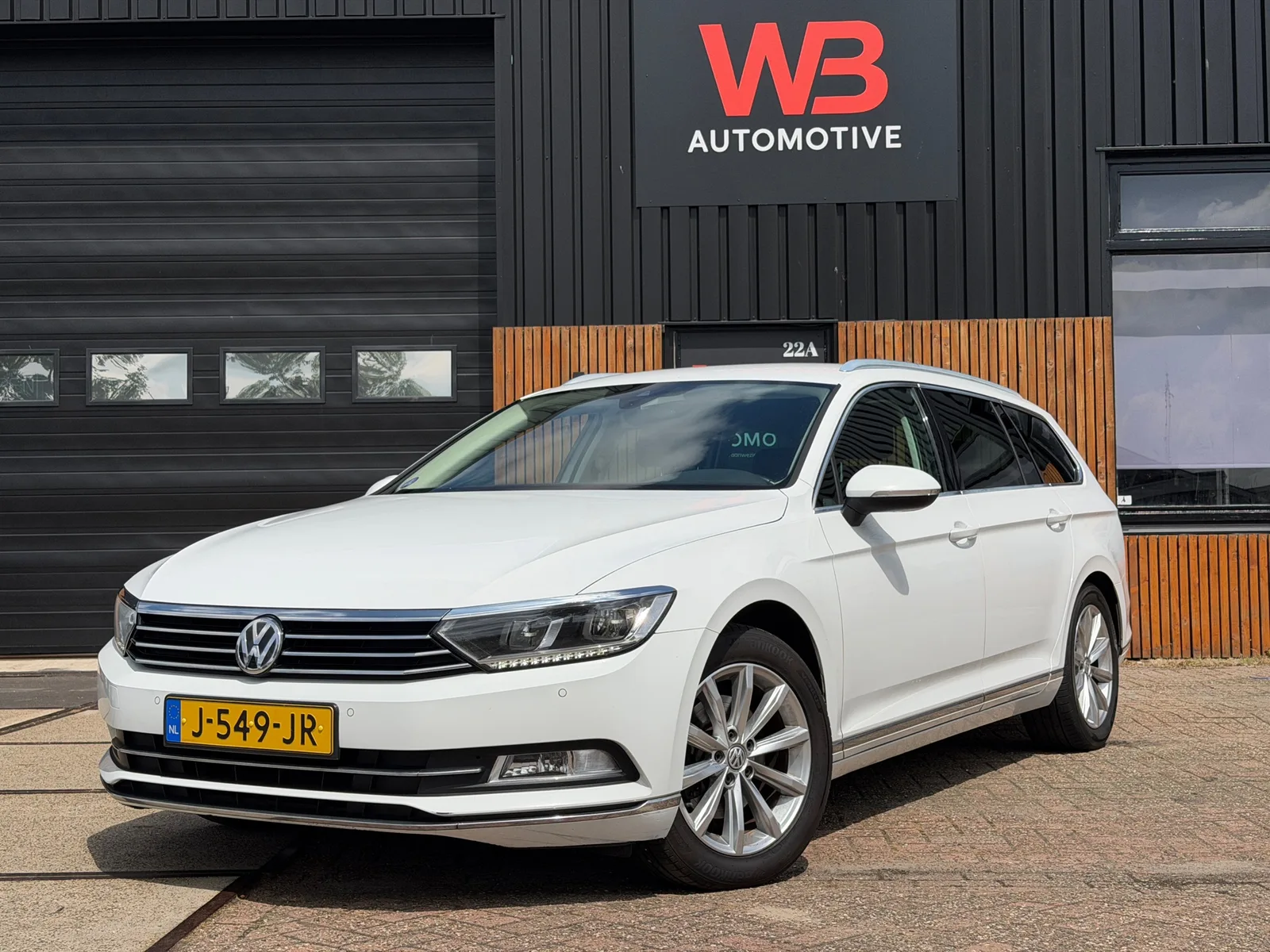 Volkswagen Passat (2017) — foto 1