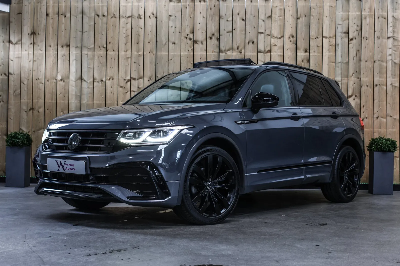 Volkswagen Tiguan (2021) — foto 1