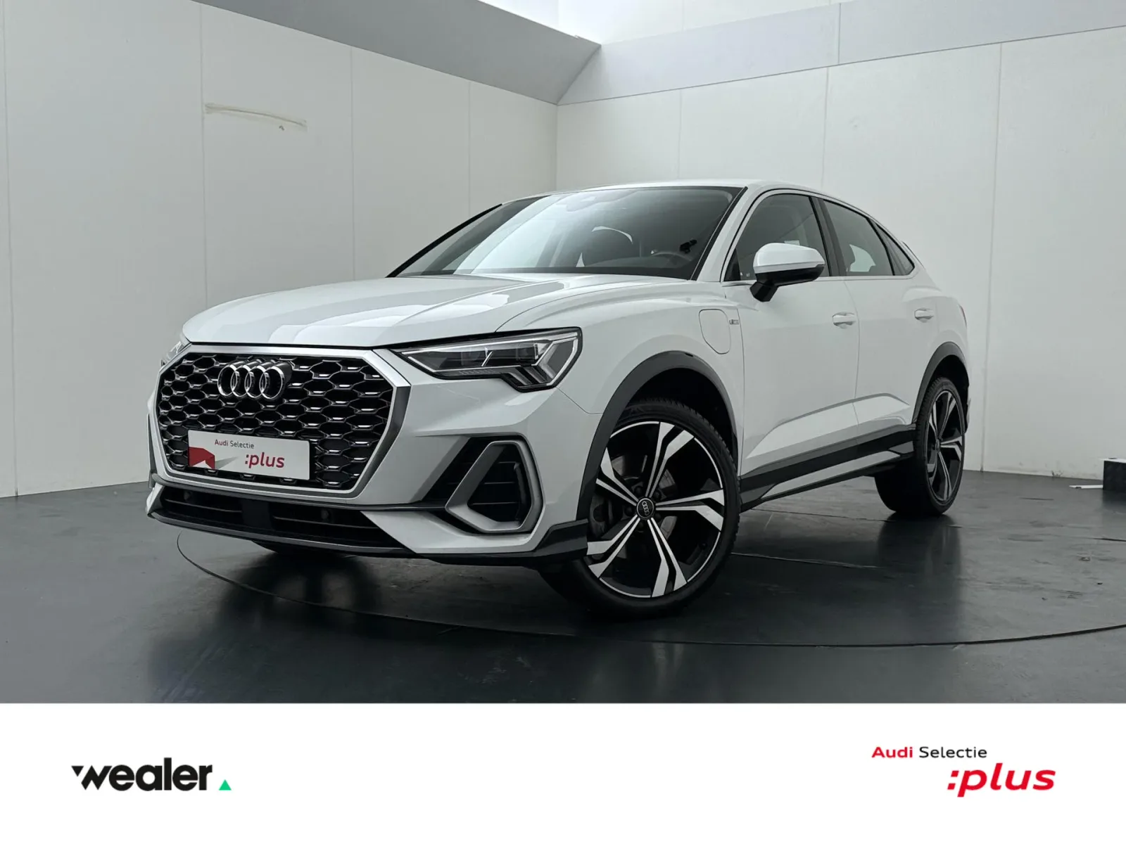 Audi Q3 Sportback (2023) — foto 1