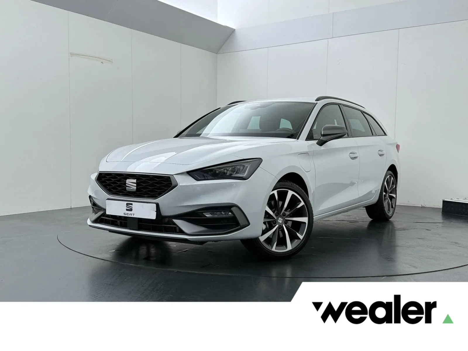 SEAT Leon (2025) — foto 1