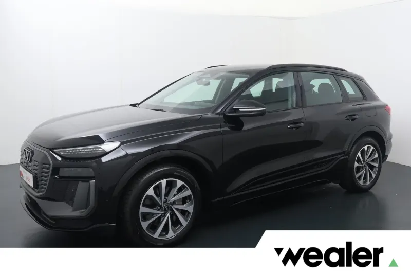 Audi Q6 e-tron (2024)