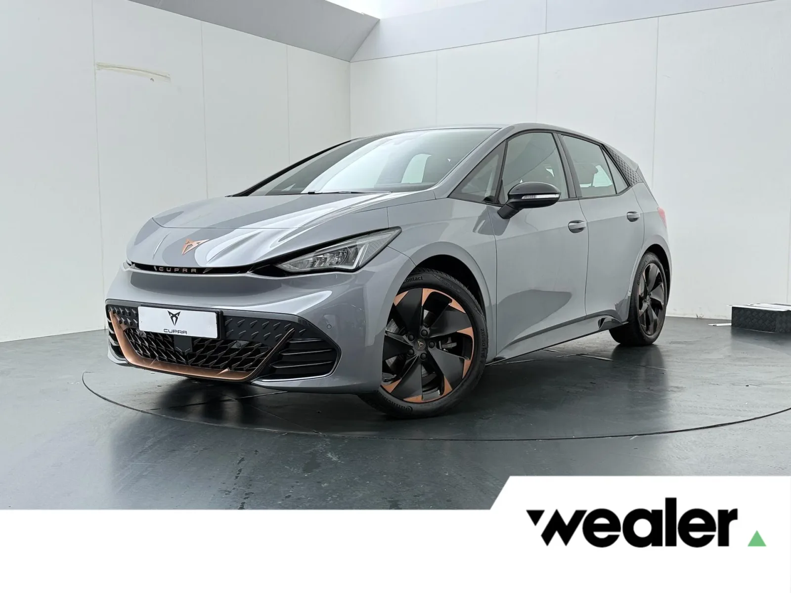 CUPRA Born (2024) — foto 1