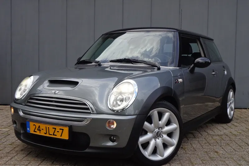 MINI Cooper S (2003)
