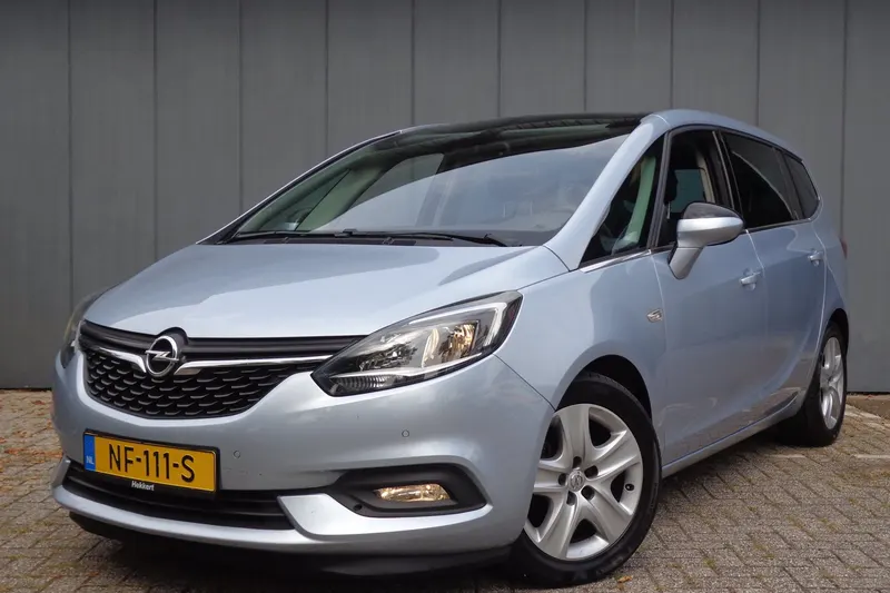Opel Zafira (2017)