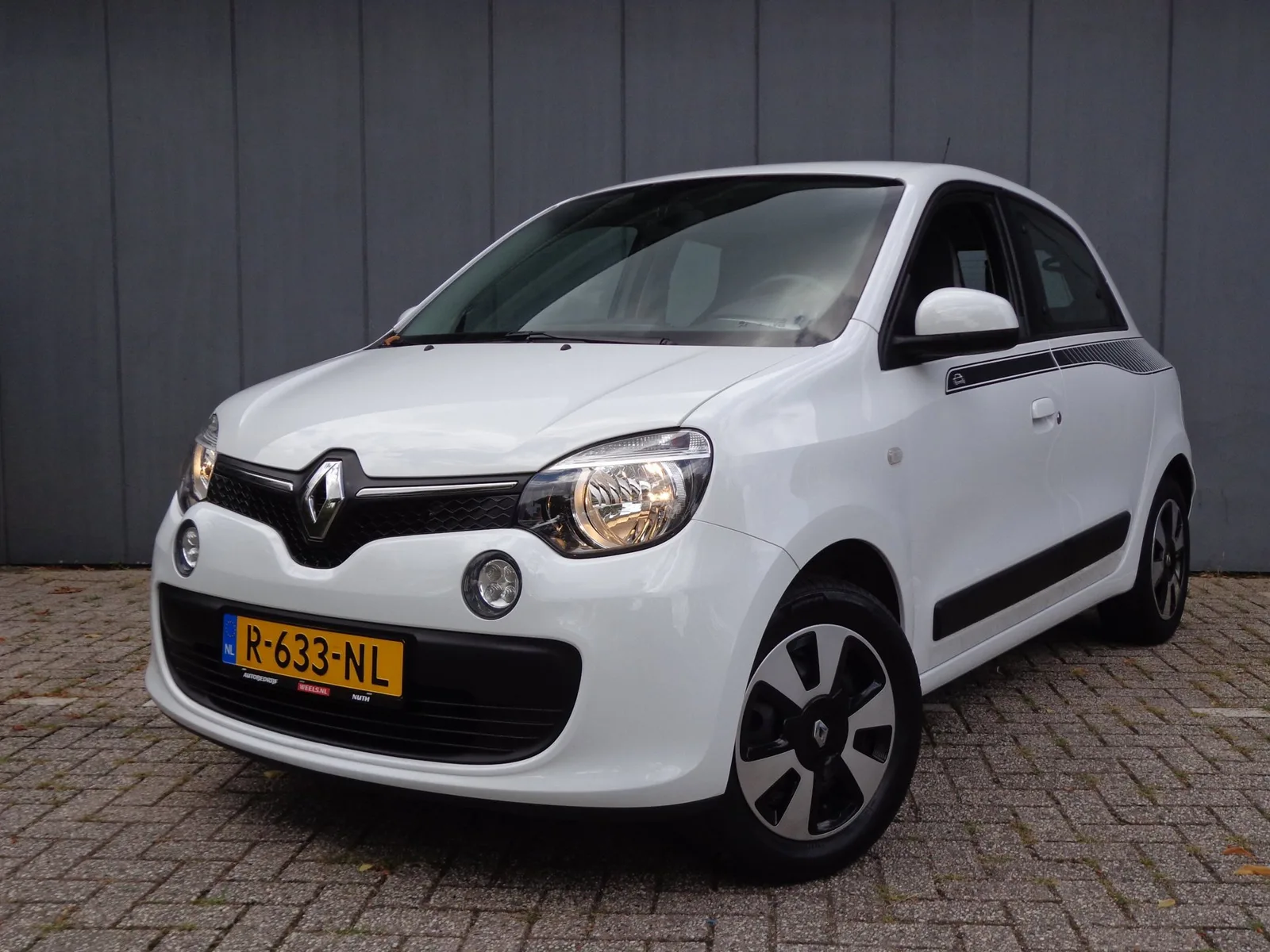 Renault Twingo (2015) — foto 1