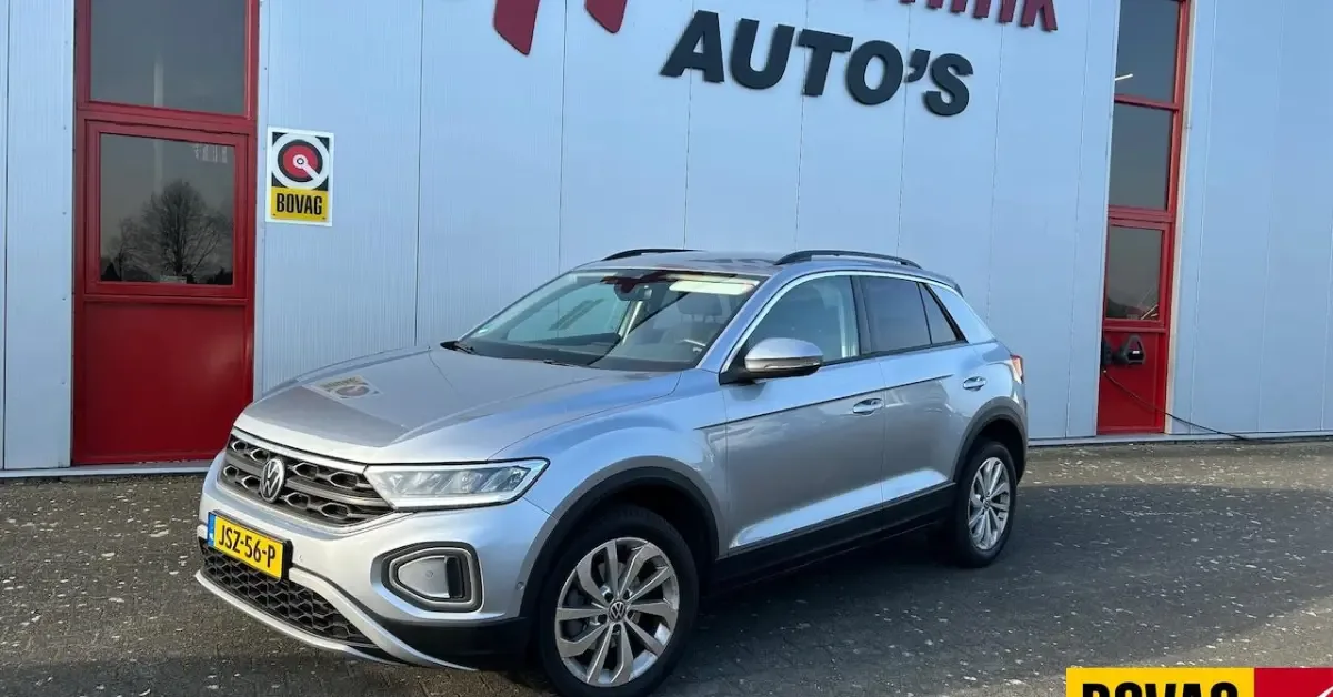 Volkswagen T-Roc (2022) — foto 1