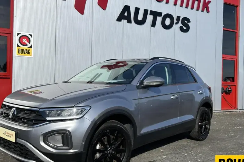 Volkswagen T-Roc (2024)