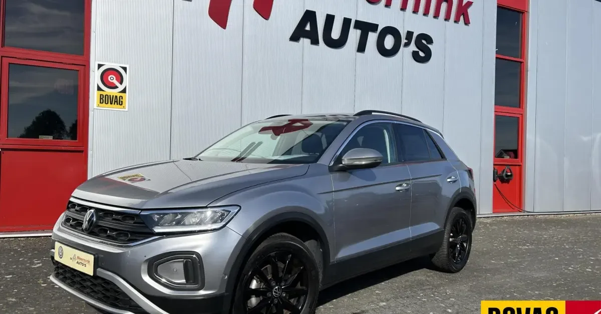 Volkswagen T-Roc (2024) — foto 1