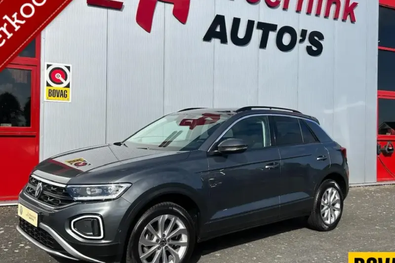 Volkswagen T-Roc (2024)