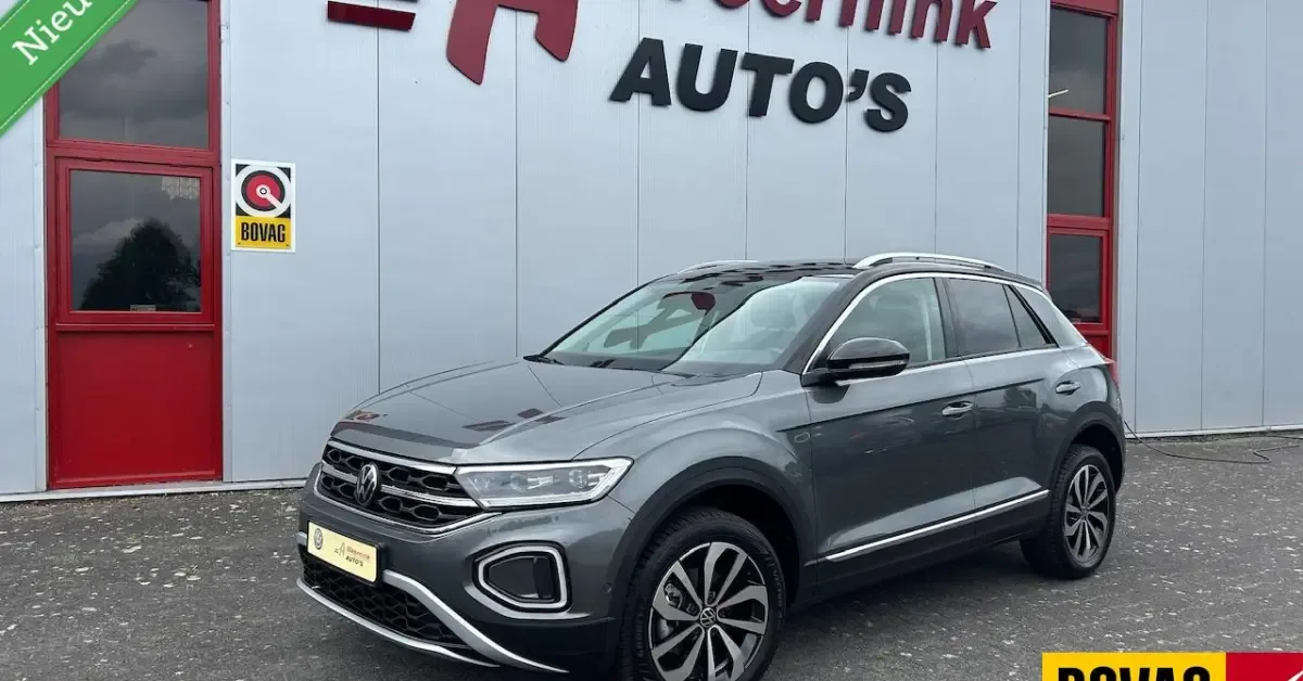 Volkswagen T-Roc (2024) — foto 1