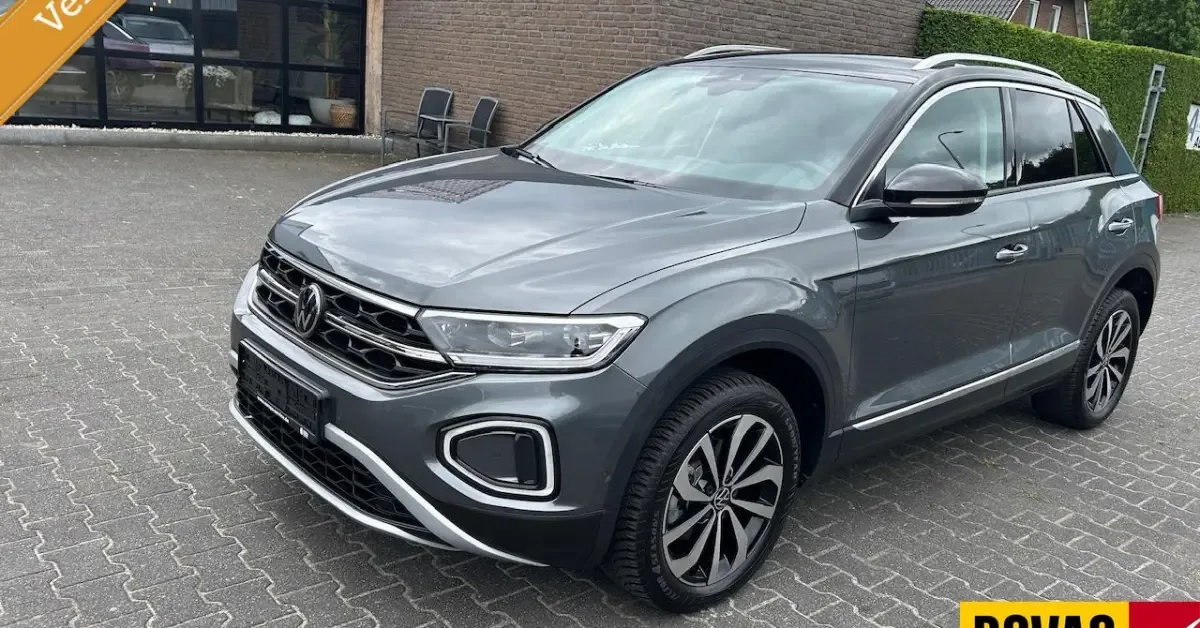 Volkswagen T-Roc (2024) — foto 1