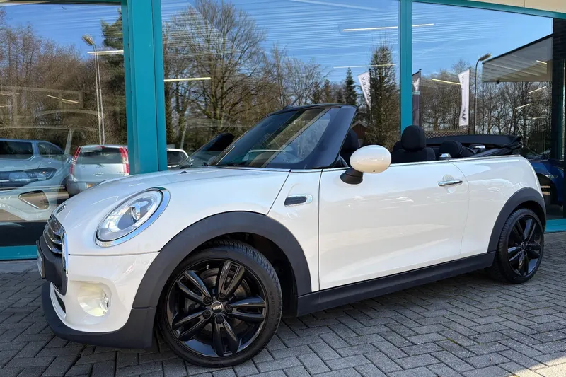 MINI Cabrio (2017)