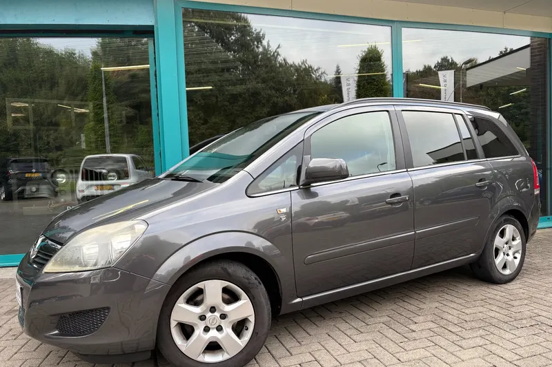 Opel Zafira (2010)