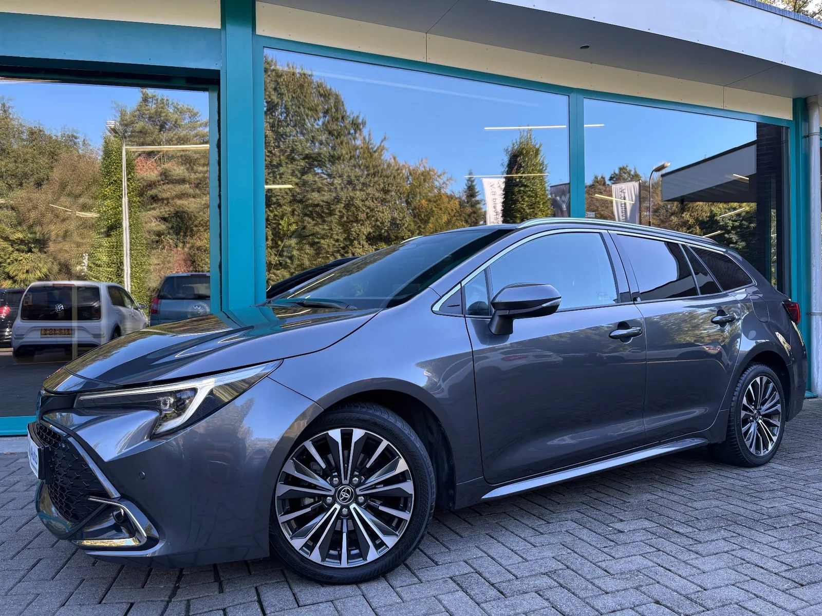 Toyota Corolla (2023) — foto 1
