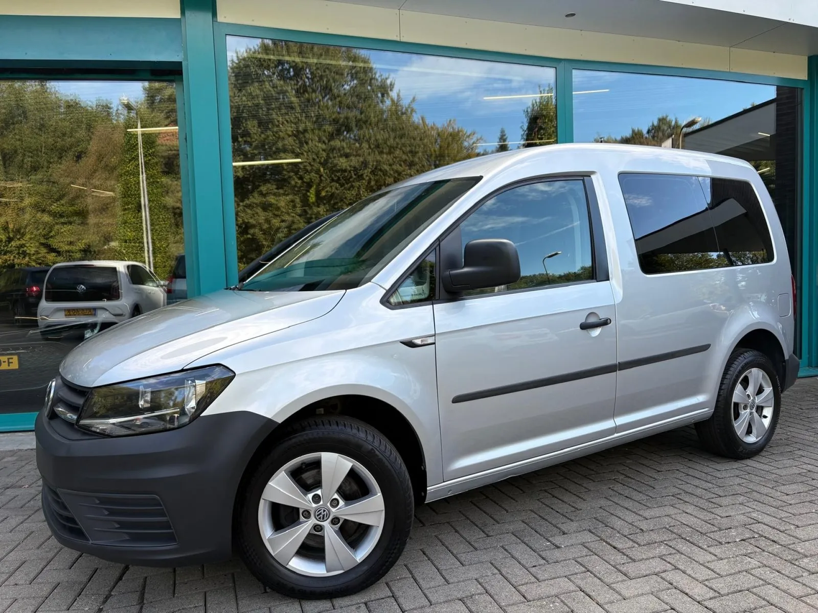 Volkswagen Caddy (2018) — foto 1