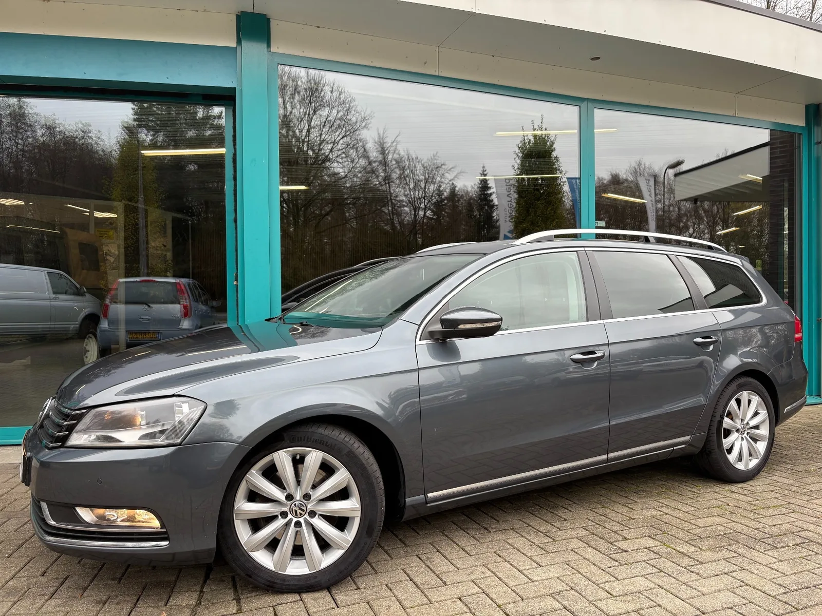 Volkswagen Passat (2012) — foto 1