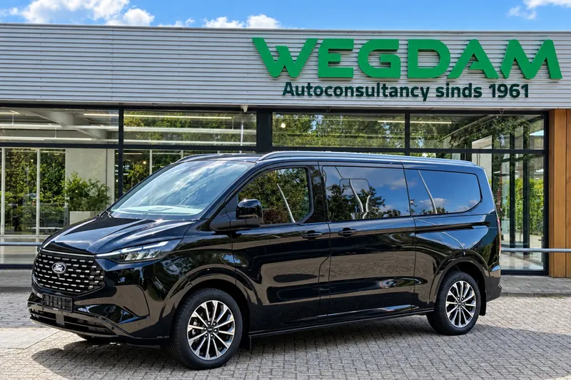 Ford Tourneo Custom (2026)
