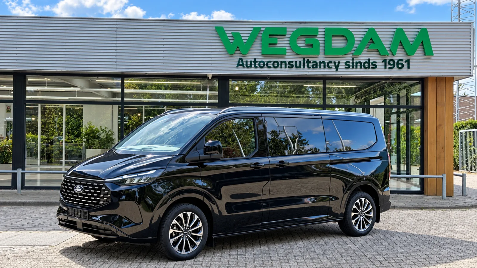 Ford Tourneo Custom (2026) — foto 1