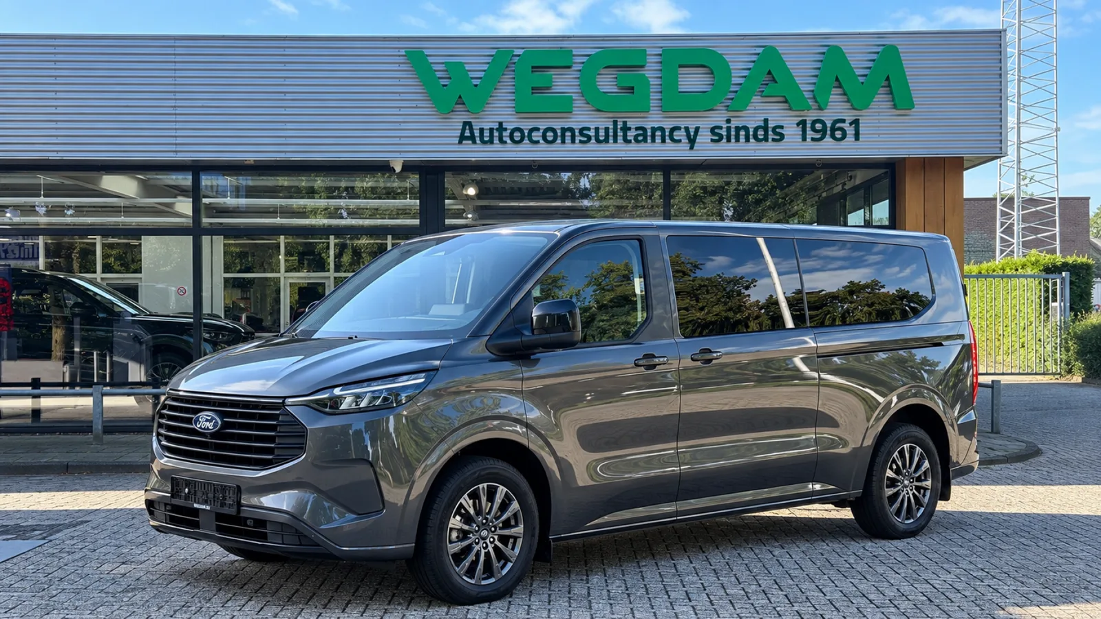 Ford Transit Custom (2025) — foto 1