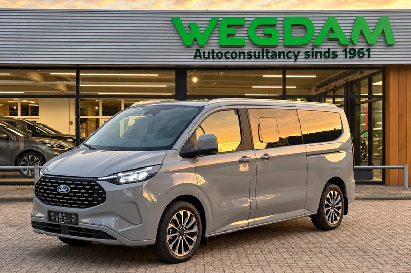 Ford Tourneo Custom (2026)