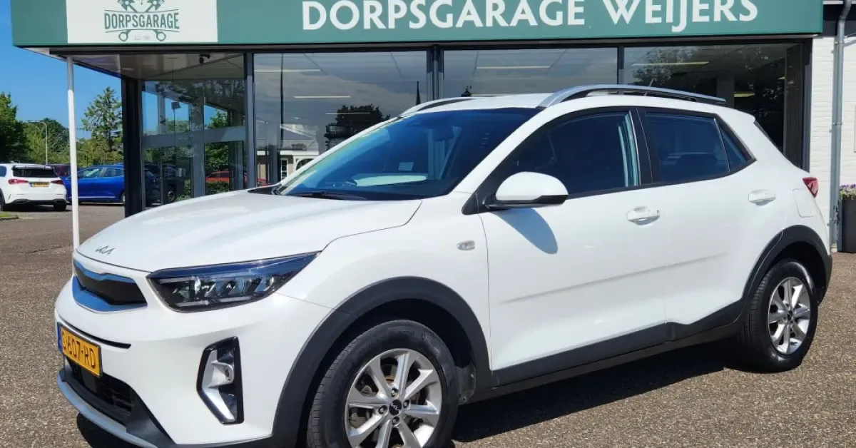 Kia Stonic (2023) — foto 1