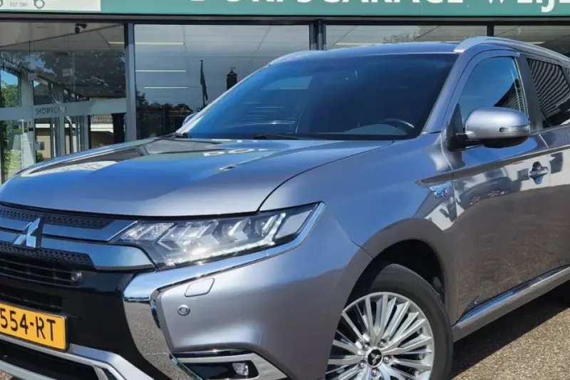 Mitsubishi Outlander (2019)