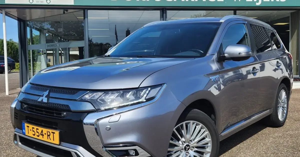 Mitsubishi Outlander (2019) — foto 1