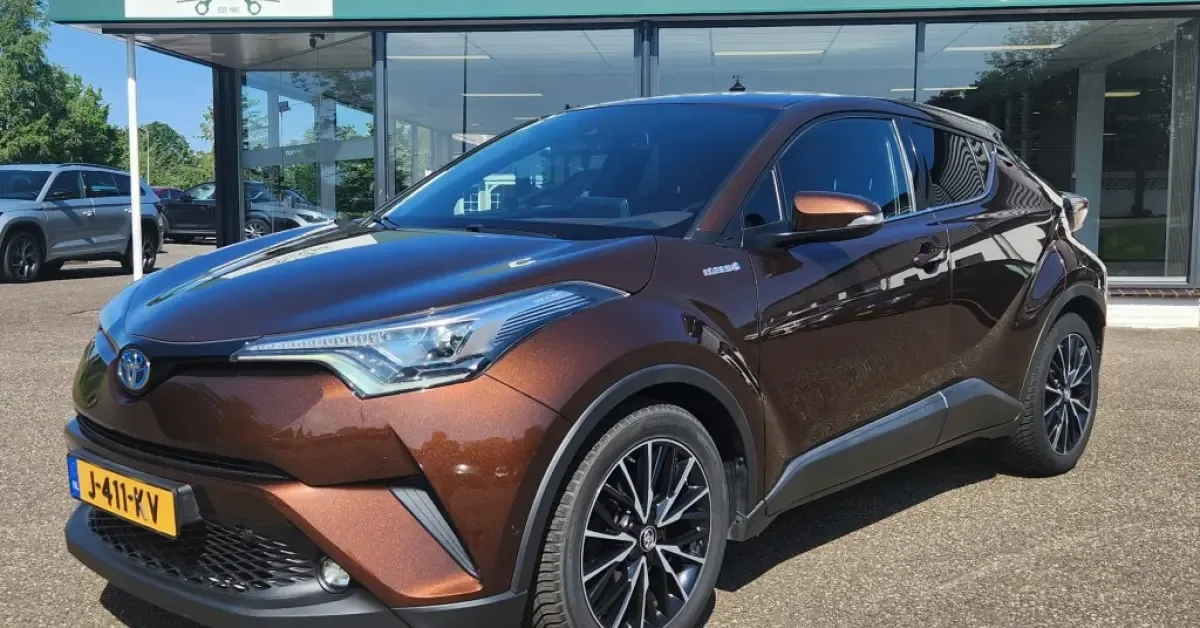 Toyota C-HR (2018) — foto 1