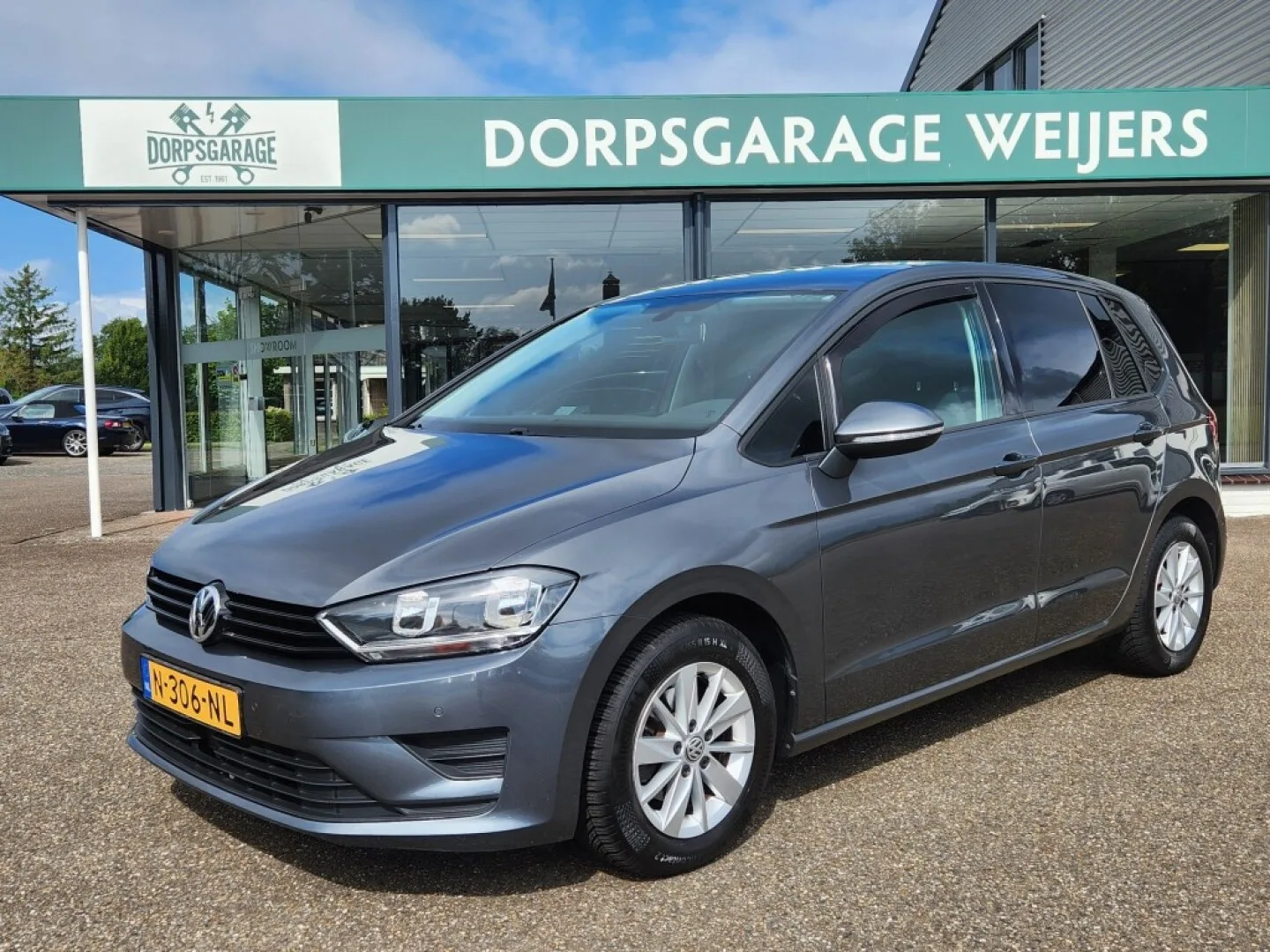 Volkswagen Golf Sportsvan (2017) — foto 1