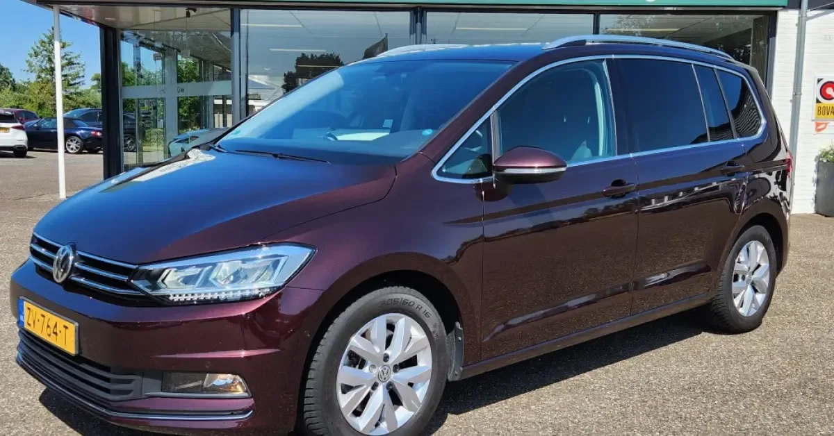 Volkswagen Touran (2019) — foto 1
