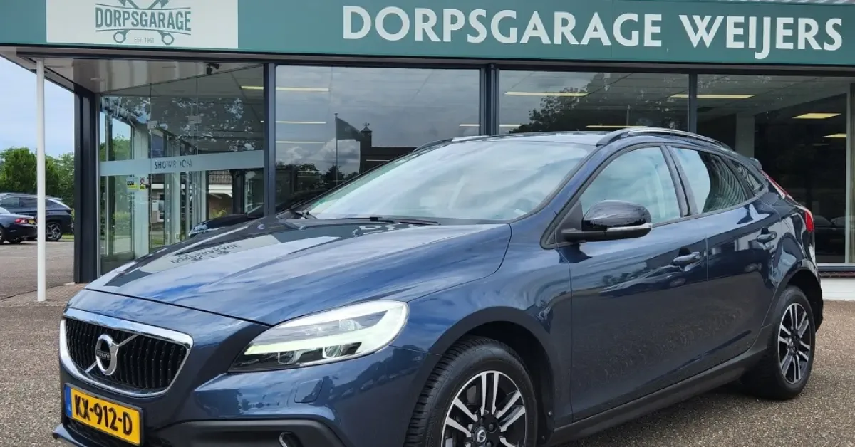 Volvo V40 (2016) — foto 1