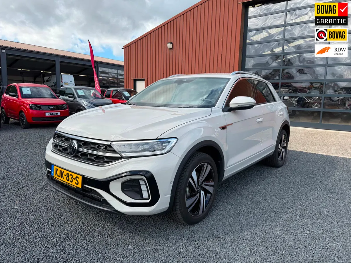 Volkswagen T-Roc (2024) — foto 1