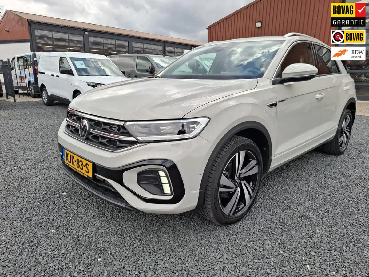Volkswagen T-Roc (2024) — foto 1