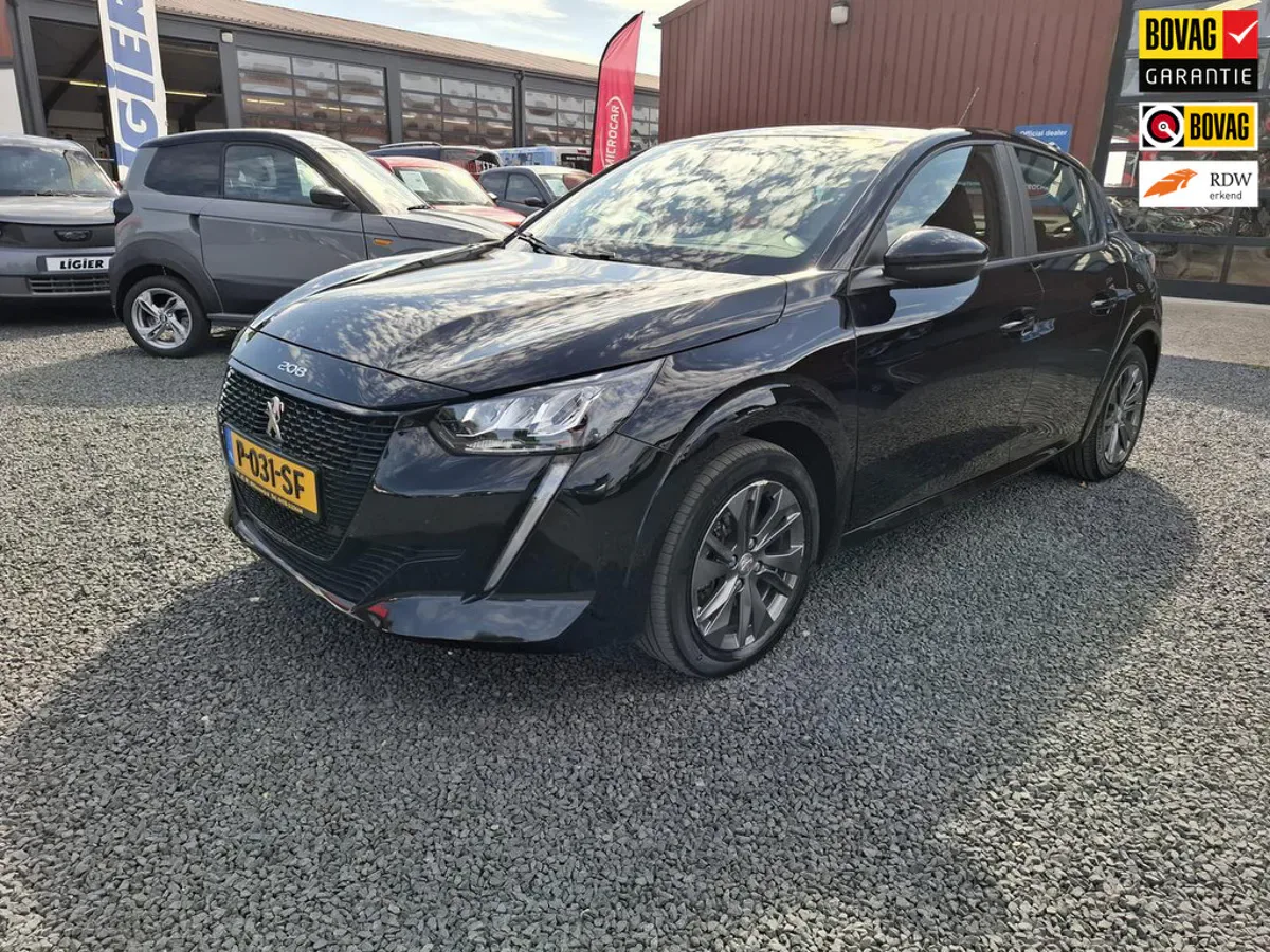 Peugeot e-208 (2022) — foto 1