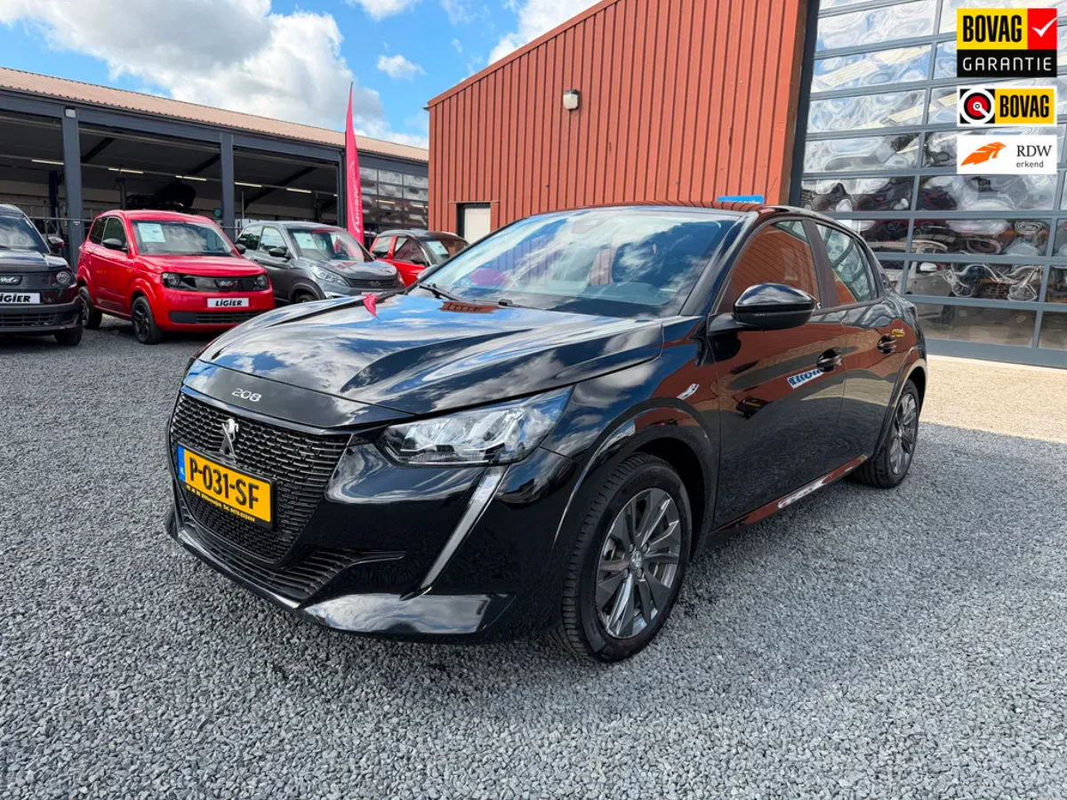 Peugeot e-208 (2022) — foto 1