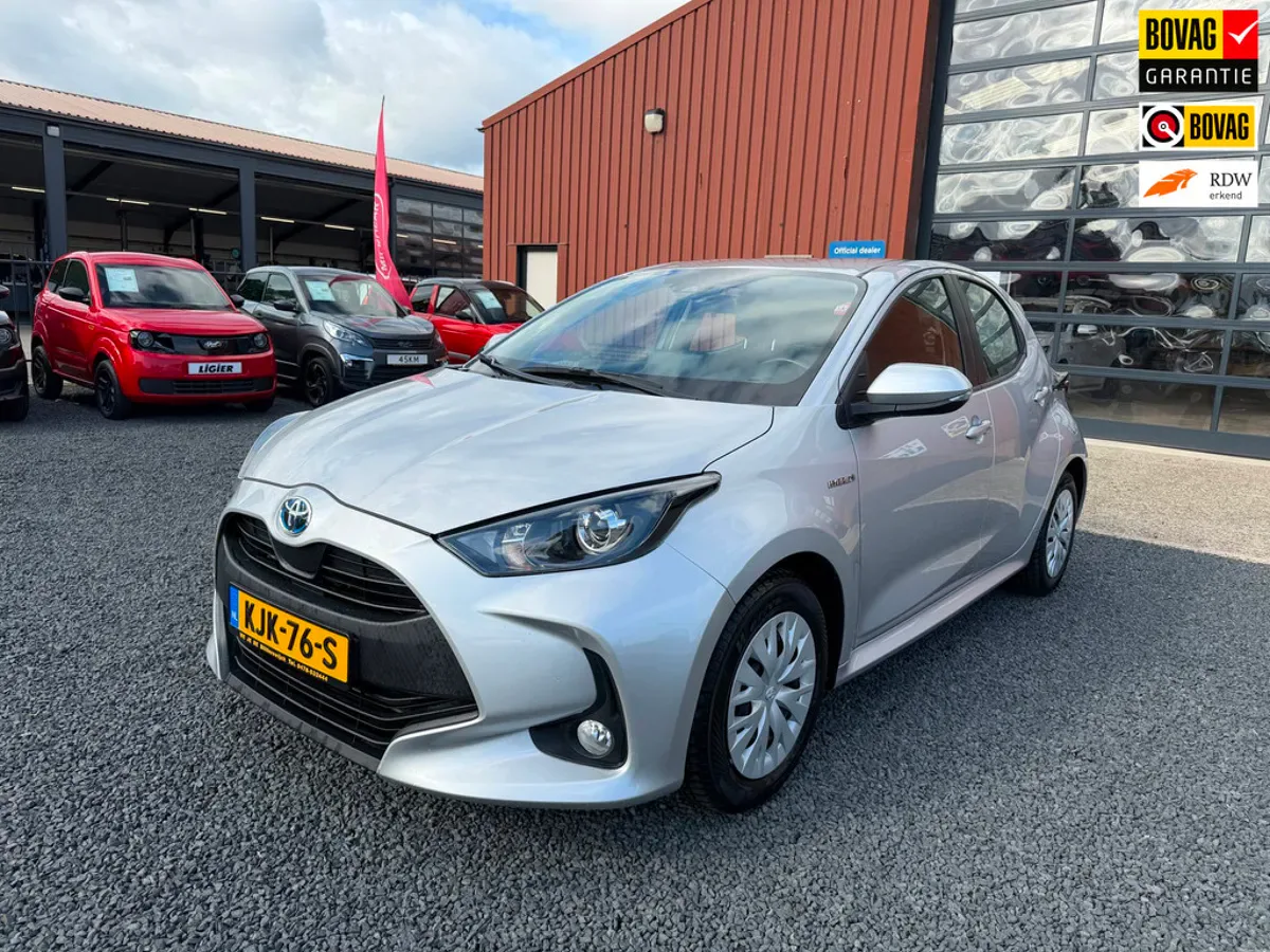 Toyota Yaris (2021) — foto 1