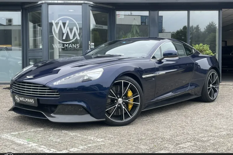 Aston Martin Vanquish (2013)