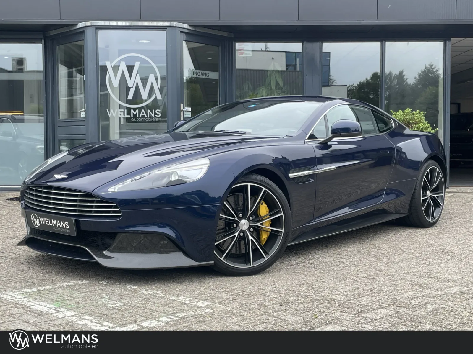 Aston Martin Vanquish (2013) — foto 1