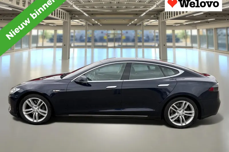 Tesla Model S (2014)