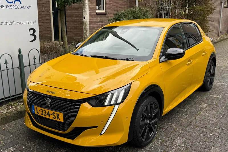 Peugeot 208 (2021)