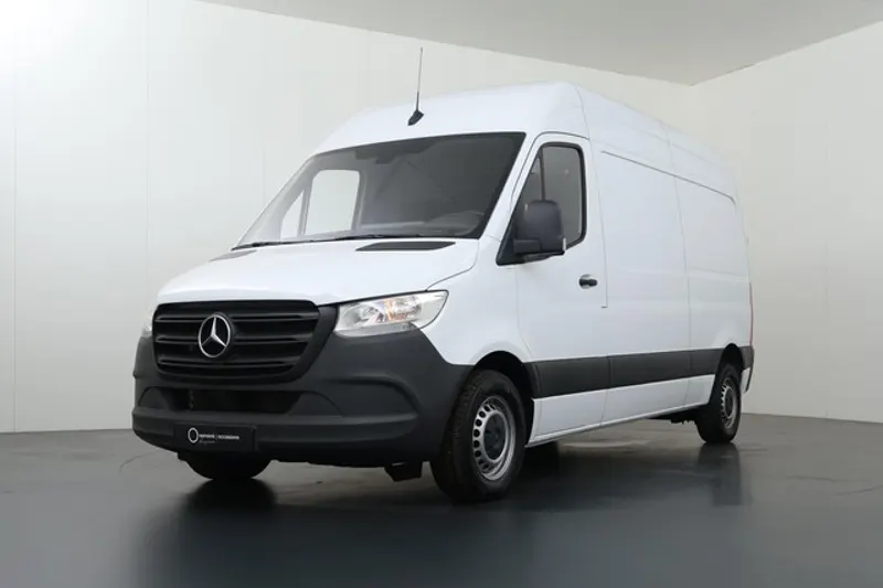 Mercedes-Benz Sprinter (2023)