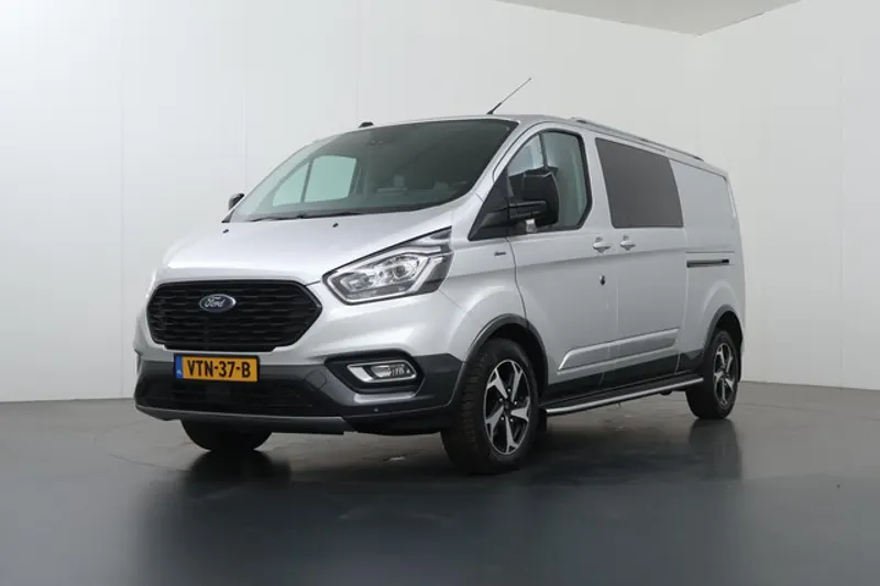 Ford Transit Custom (2023)