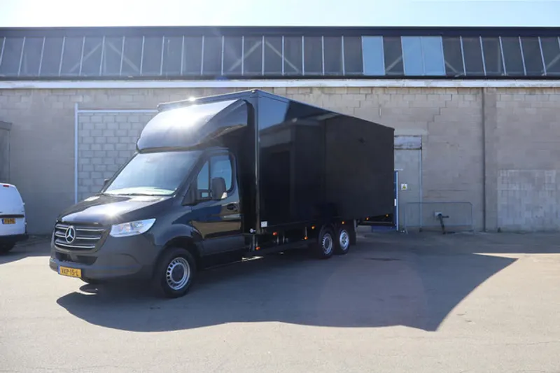 Mercedes-Benz Sprinter (2023)