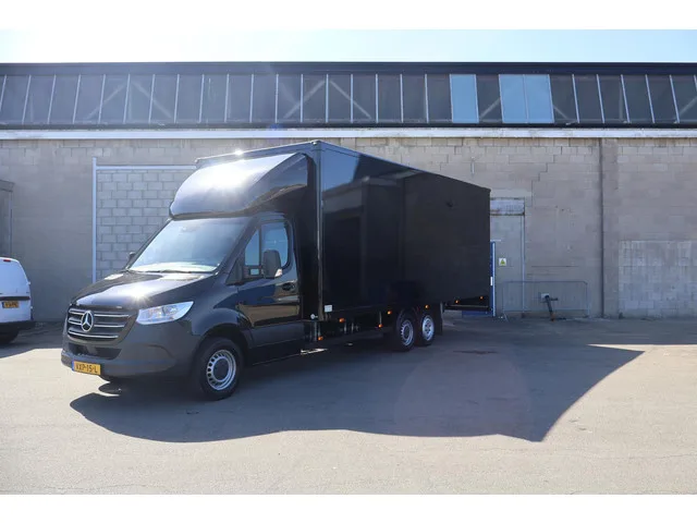 Mercedes-Benz Sprinter (2023) — foto 1