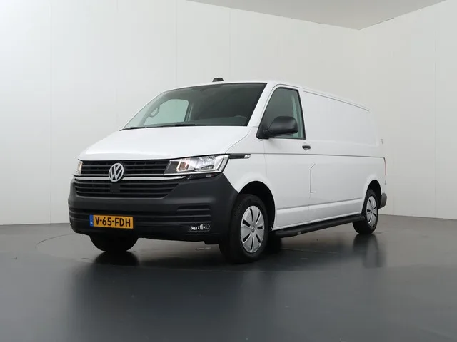 Volkswagen Transporter (2024) — foto 1