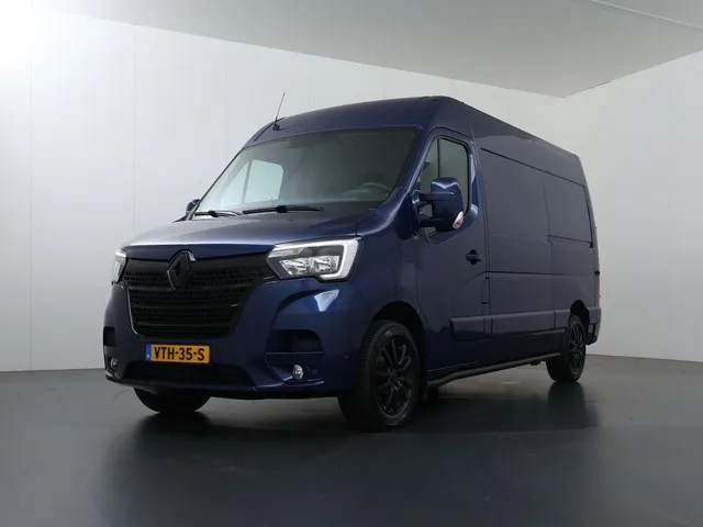 Renault Master (2023) — foto 1