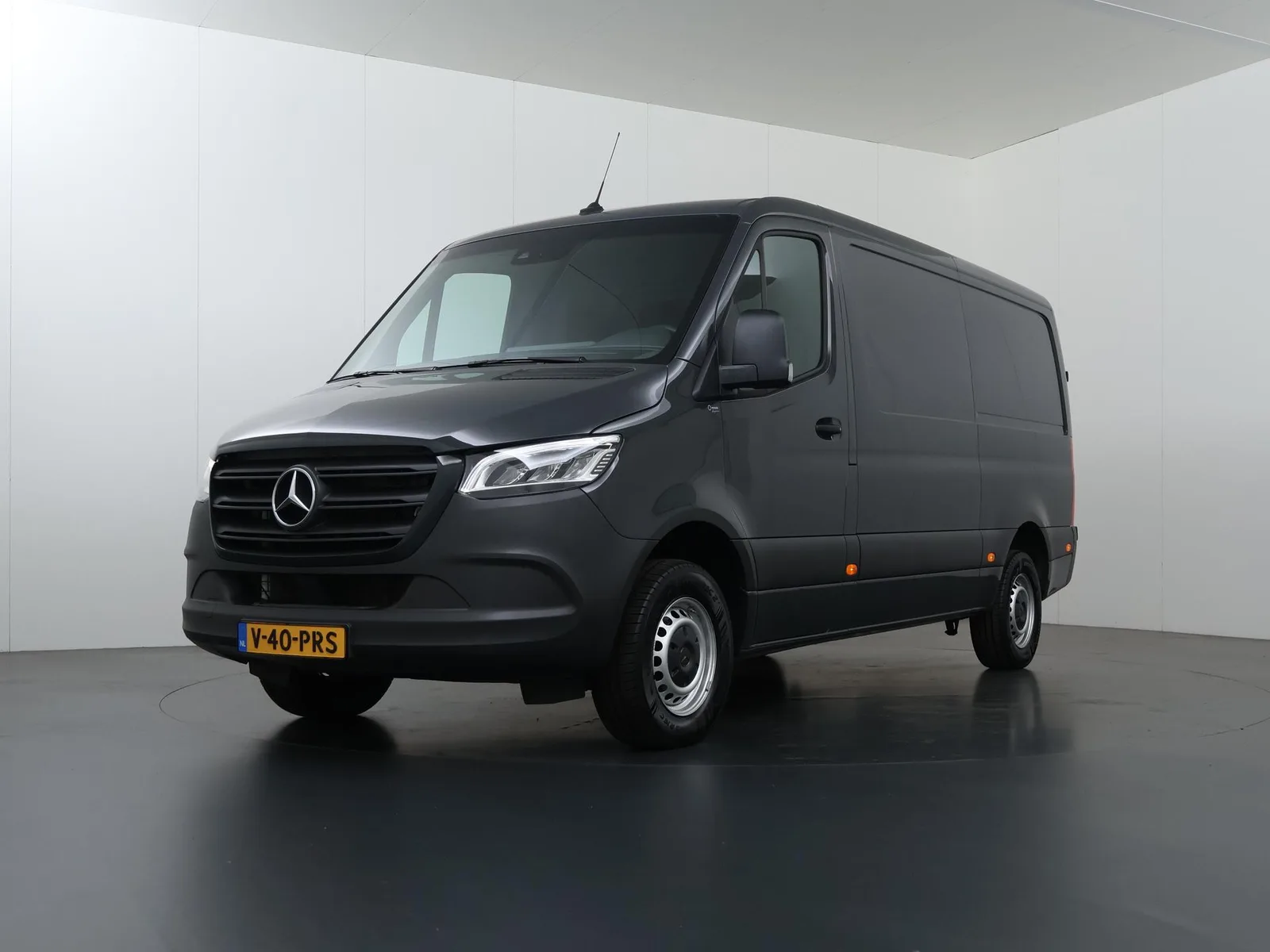 Mercedes-Benz Sprinter (2022) — foto 1