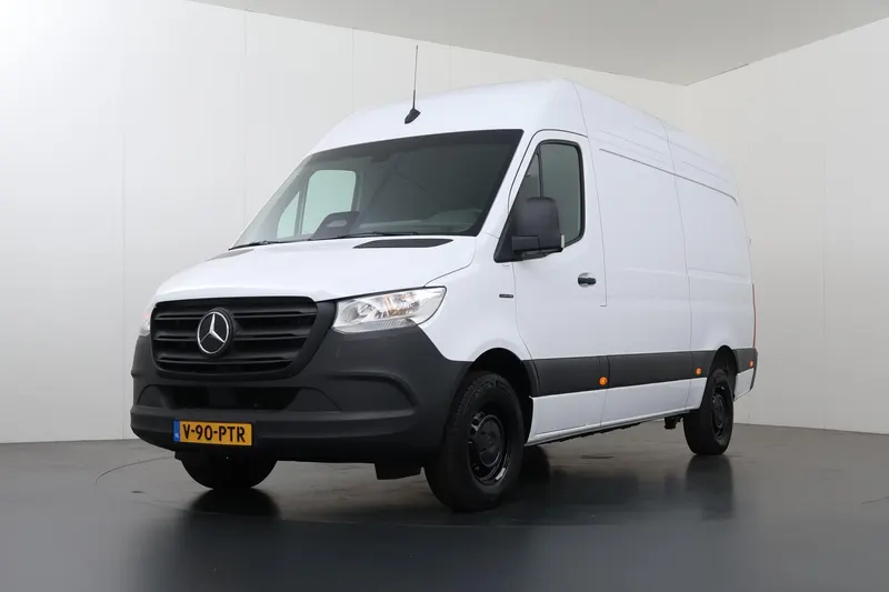 Mercedes-Benz eSprinter (2025)