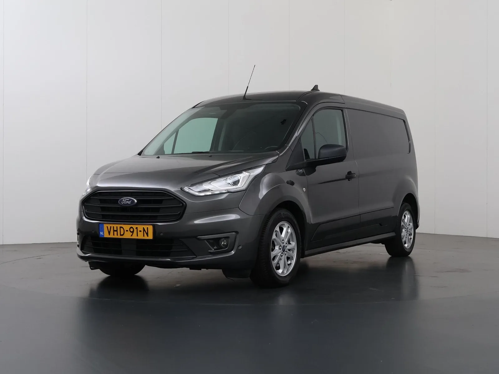 Ford Transit Connect (2020) — foto 1
